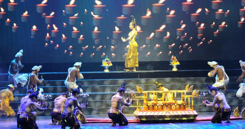 Smile of Angkor Show