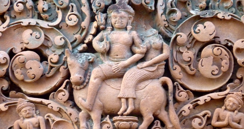 Full-day Banteay Srei, Preah Dak, and Temples Tour from Siem Reap