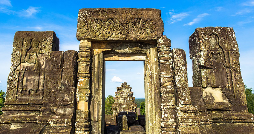 Roluos - Kbal Spean and Banteay Srei tour 1Day