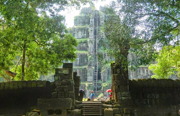 Beng Melea and Koh Ker Temple - Group Tour