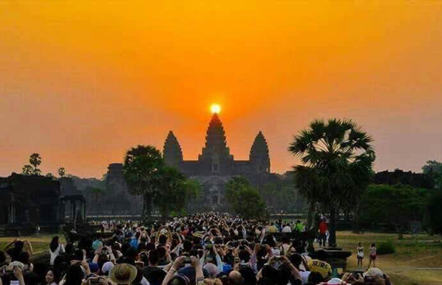 Sunrise Angkor Wat and Royal Temples Tours by Tuk Tuk