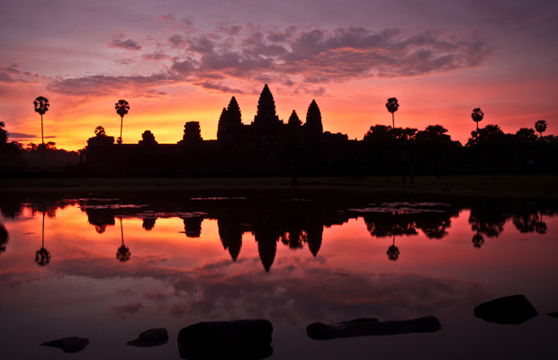 Angkor Wat Sunrise and Temples from Siem Reap Small-Group